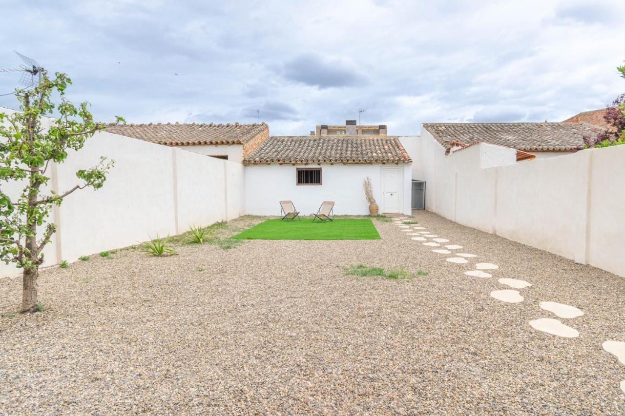 Casa Bardena Negra, Comodo Alojamiento Para Visitar Las Bardenas Y Sendaviva Fustinana Exterior foto